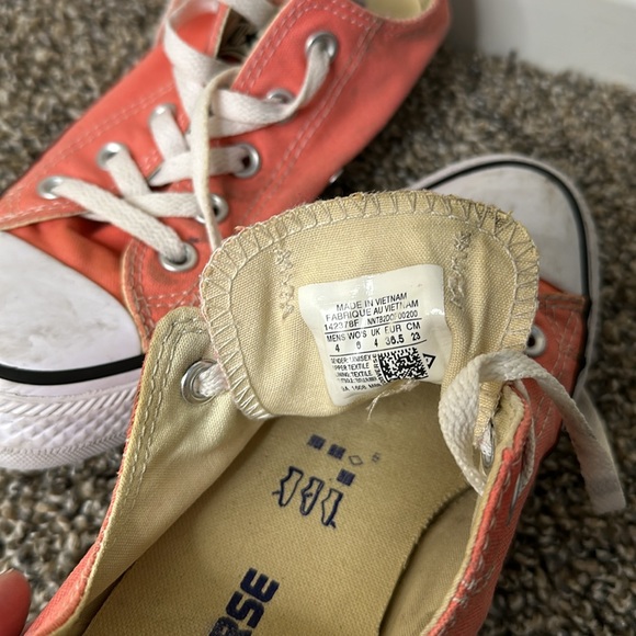 Converse Women’s All Star Chucks Size 6 (men’s 4) Pink - Picture 6 of 6